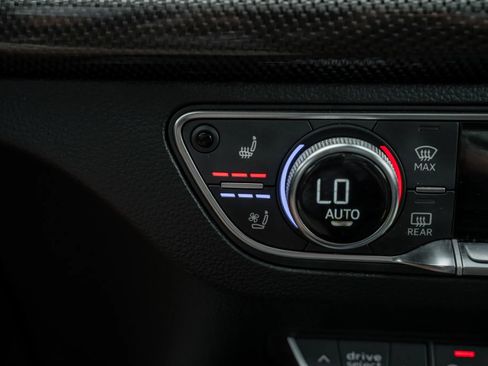 Used 2019 Audi SQ5 Prestige AWD/4WD image 36