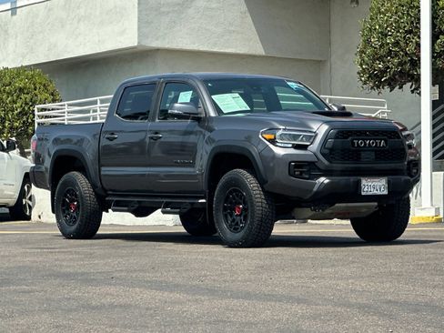Used 2023 Toyota Tacoma TRD Pro AWD/4WD image 8
