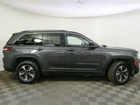 Used 2023 Jeep Grand Cherokee 4WD 4xe w/ Luxury Tech Group II image 14