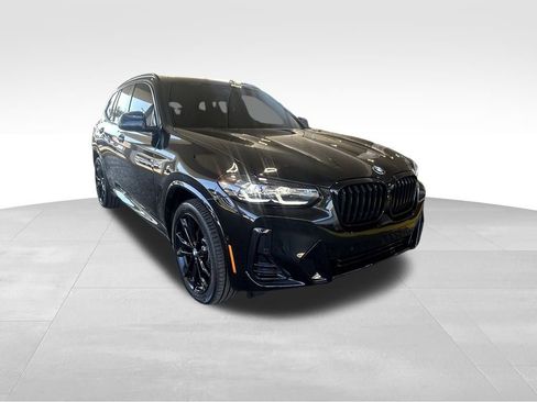 Used 2024 BMW X3 xDrive30i w/ Premium Package w/ZPA image 2