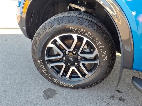 Certified 2024 Ford Ranger Lariat w/ FX4 Off-Road Package image 9