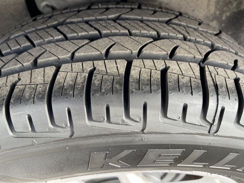 Used 2021 Ford Edge SEL w/ Convenience Package image 21