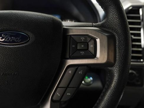Used 2015 Ford F150 Platinum w/ Equipment Group 701A Luxury AWD/4WD image 17