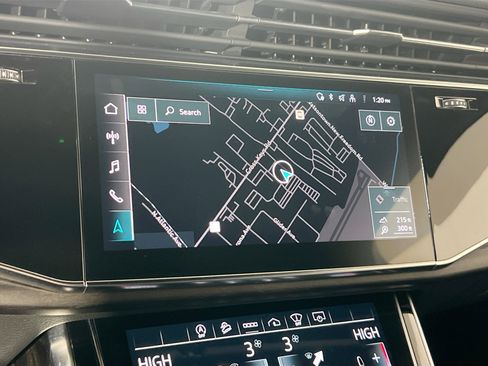 Used 2021 Audi Q7 3.0T Prestige image 13