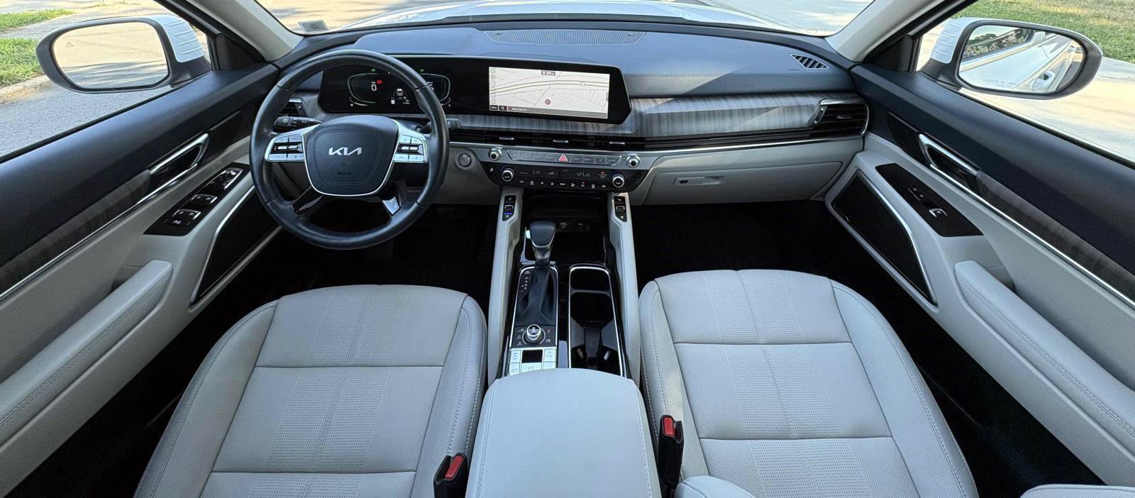 Certified 2025 Kia Telluride EX w/ EX Captain's Chair Package AWD/4WD image 19