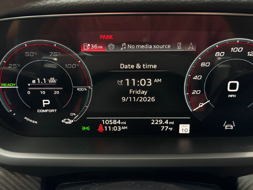 Used 2024 Audi e-tron GT Premium Plus AWD/4WD image 26