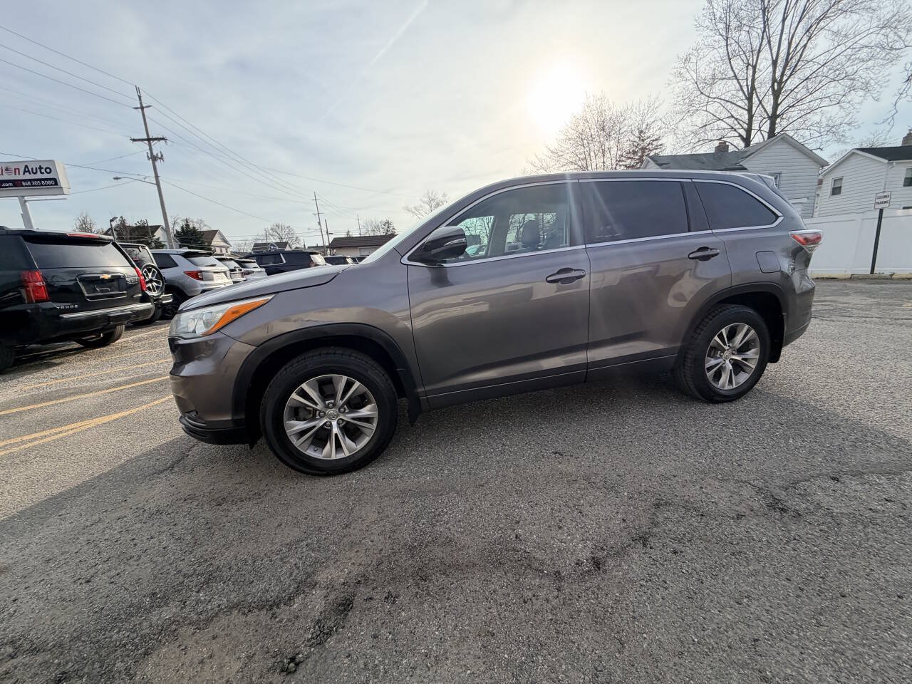 Used 2015 Toyota Highlander Plus AWD/4WD image 35