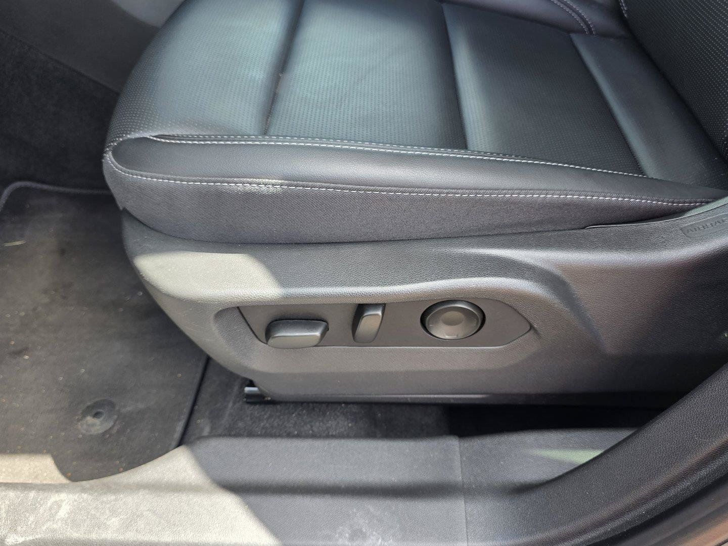 Used 2024 Buick Envision Preferred AWD/4WD image 23