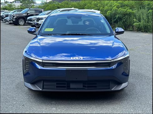 Used 2025 Kia K4 LXS image 37