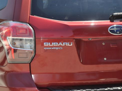 Used 2014 Subaru Forester 2.5i Premium w/ Popular Package #2 AWD/4WD image 12