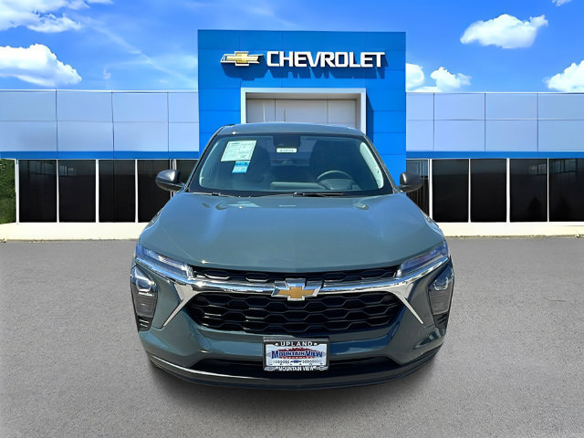New 2026 Chevrolet Trax LS w/ Driver Confidence Package FWD image 9