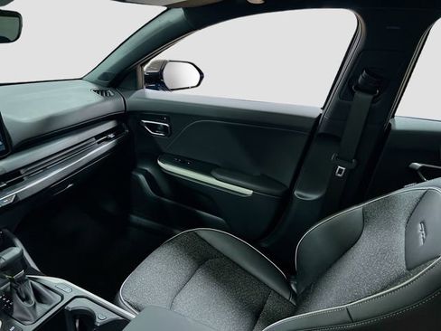 New 2025 Kia K4 GT-Line image 24