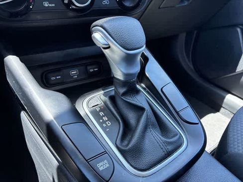 Used 2024 Kia Soul LX w/ Option Group 015 FWD image 33