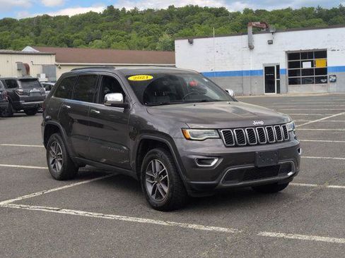 Certified 2021 Jeep Grand Cherokee Limited w/ Sun & Sound Group AWD/4WD image 3
