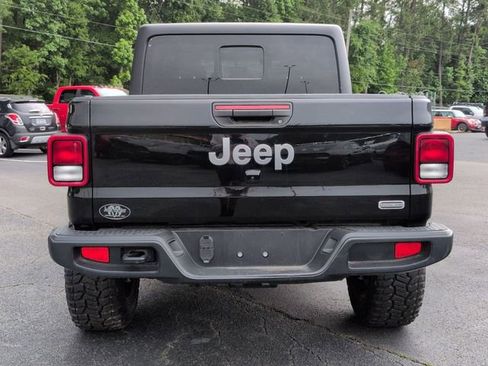 Used 2023 Jeep Gladiator Overland AWD/4WD image 4