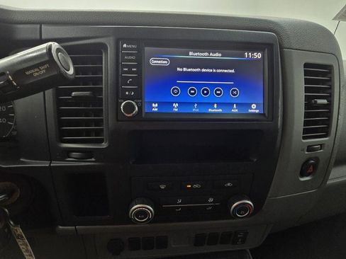 Used 2021 Nissan NV 2500 S image 20