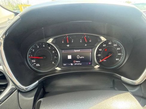 Used 2023 Chevrolet Equinox Premier AWD/4WD image 21