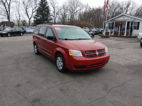 Used 2009 Dodge Grand Caravan SE image 7