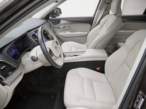 Certified 2023 Volvo XC90 T8 Plus w/ Protection Package image 18