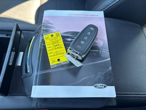 Used 2018 Ford Taurus Limited w/ Driver Assist Package image 33