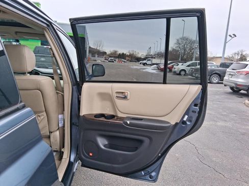 Used 2003 Toyota Highlander Limited image 15
