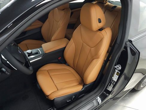 Used 2025 BMW 230i xDrive Coupe w/ Convenience Package AWD/4WD image 12