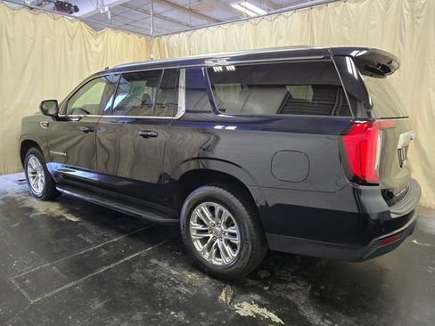 Used 2021 GMC Yukon XL SLE AWD/4WD image 9