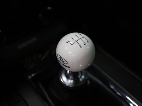 Used 2014 Ford Mustang GT Premium image 29