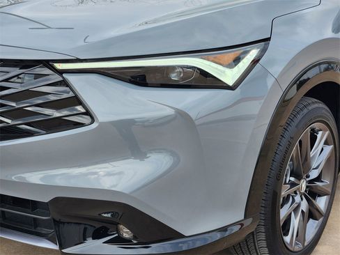 Certified 2025 Acura ADX A-Spec image 9