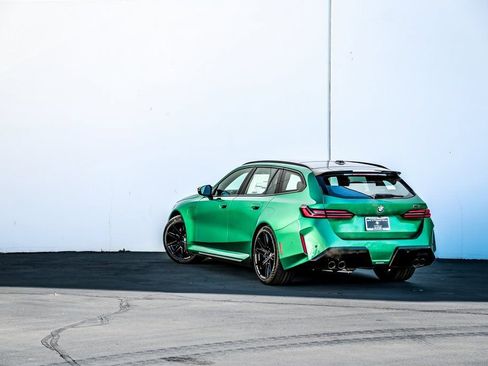New 2026 BMW M5 Touring image 5