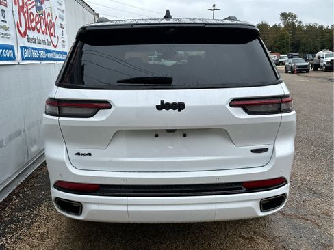 New 2025 Jeep Grand Cherokee L Summit image 4