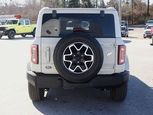 Used 2025 Ford Bronco Outer Banks image 6