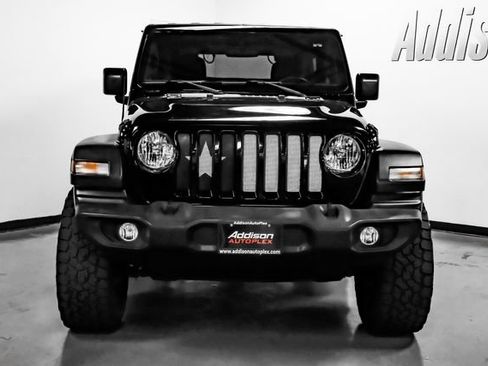 Used 2019 Jeep Wrangler Sport AWD/4WD image 5