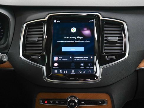 Used 2023 Volvo XC90 B6 Plus AWD/4WD image 16