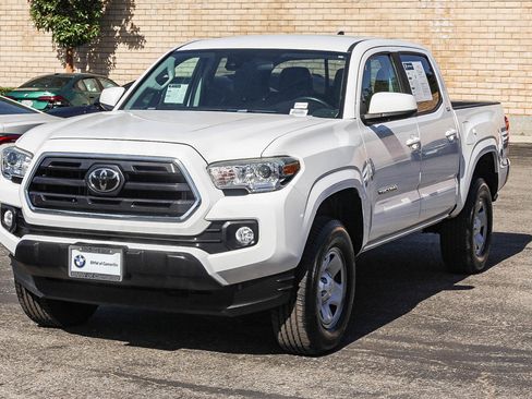 Used 2019 Toyota Tacoma SR5 image 3