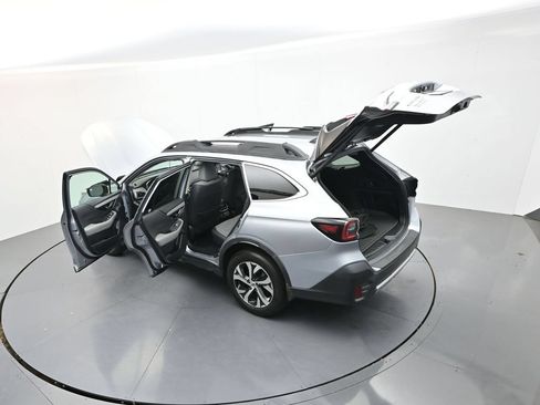 Used 2020 Subaru Outback Limited w/ Popular Package #2 AWD/4WD image 44