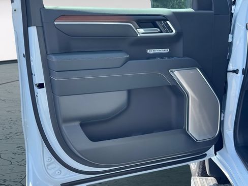New 2026 GMC Sierra 1500 Denali AWD/4WD image 13