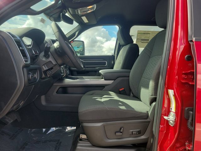 New 2027 RAM 3500 Big Horn AWD/4WD image 11