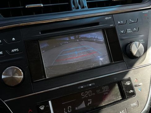 Used 2015 Toyota Avalon XLE Premium FWD image 22