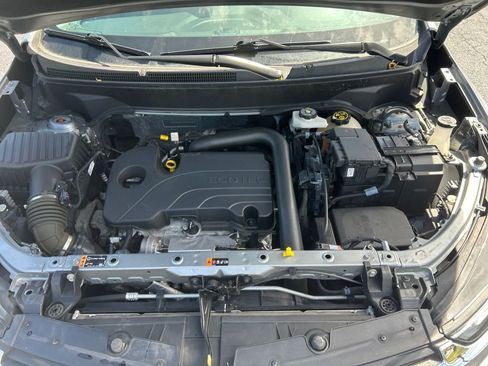 Used 2023 Chevrolet Equinox LT FWD image 17