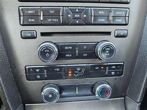 Used 2013 Ford Mustang Convertible RWD image 13