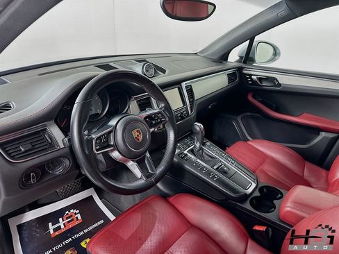 Used 2016 Porsche Macan S image 10