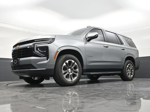 Used 2025 Chevrolet Tahoe LS AWD/4WD image 19