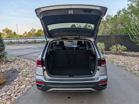 Certified 2023 Volkswagen Taos SEL AWD/4WD image 22