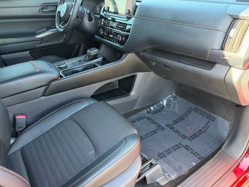 Certified 2024 Nissan Pathfinder Rock Creek image 14