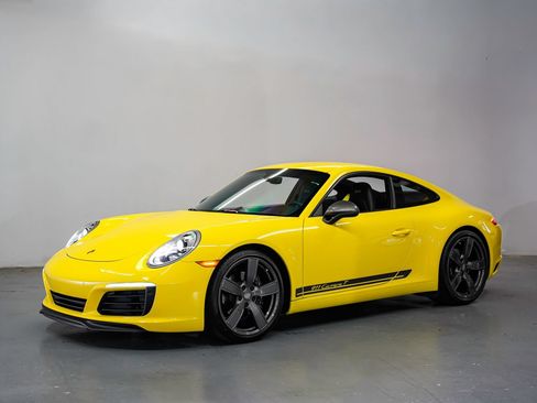 Used 2018 Porsche 911 Carrera T RWD image 7