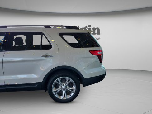 Used 2015 Ford Explorer Limited w/ Equipment Group 301A image 30