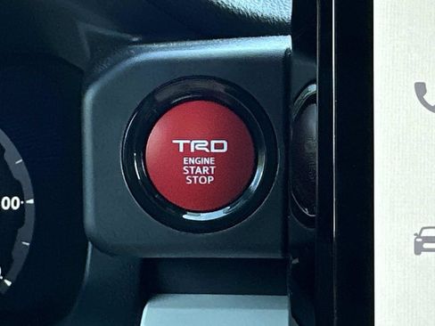 Used 2024 Toyota Tacoma TRD Sport RWD image 32