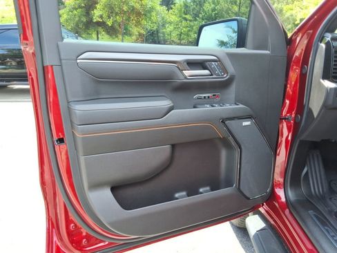 Certified 2025 GMC Sierra 1500 AT4 w/ AT4 Premium Package AWD/4WD image 23