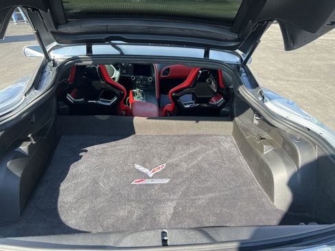 Used 2016 Chevrolet Corvette Z06 w/ 3LZ Preferred Equipment Group image 29